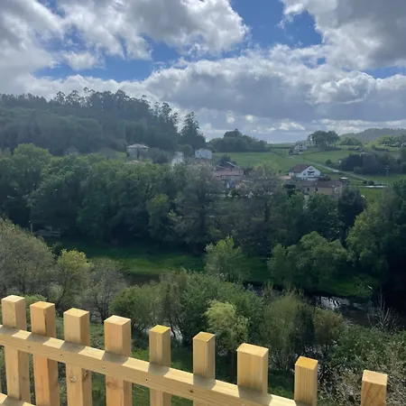 Piso Acogedor Con Vistas דירה Val do Dubra